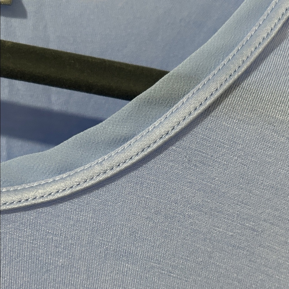 Marled Light Blue Ruffle Hem Tee - Picture 4 of 6